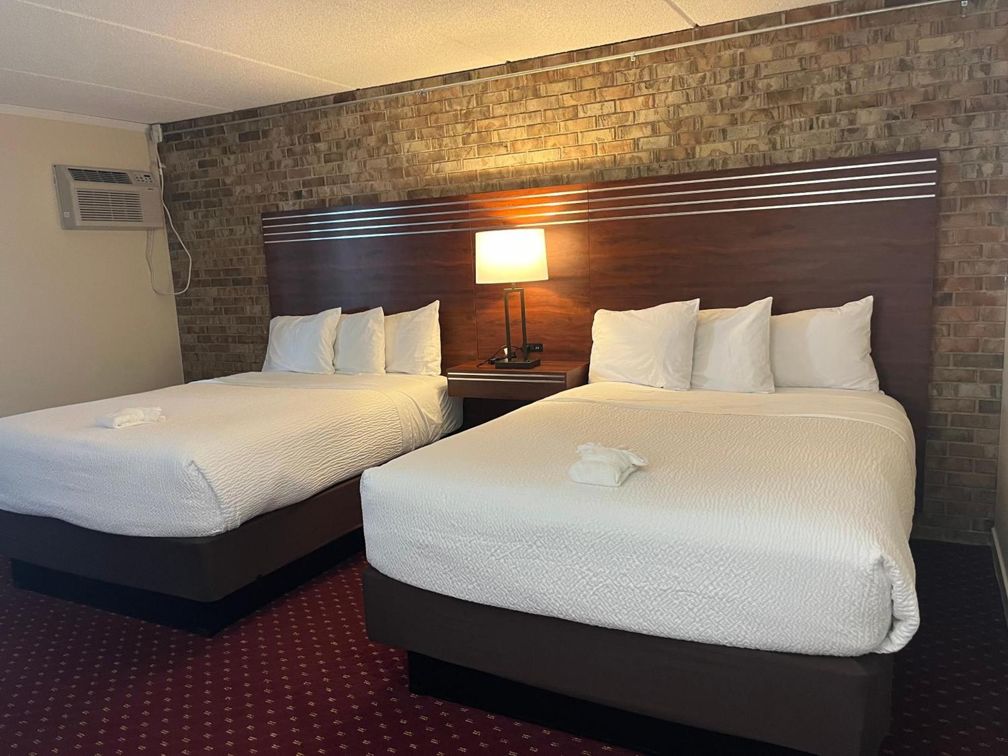 The Hudson Inn Morris Стая снимка